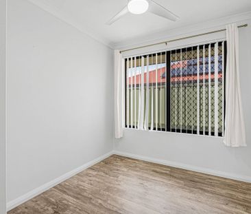 IMMACULATE THREE BEDROOM HOME - Photo 3