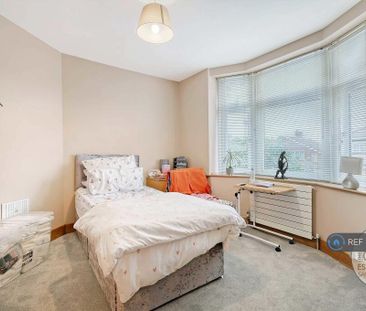 1 bedroom in a house share to rent - Photo 5