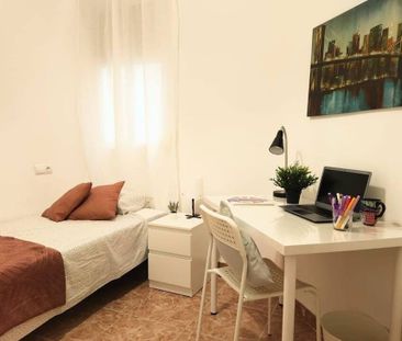 Carrer del Literat Azorín, Valencia, Valencian Community 46006 - Photo 4