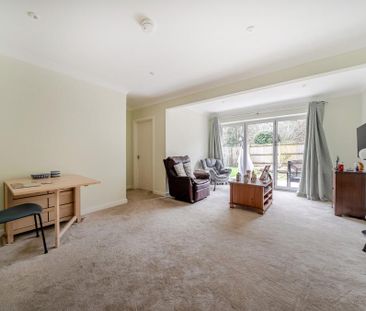 2 bedroom bungalow to rent - Photo 3