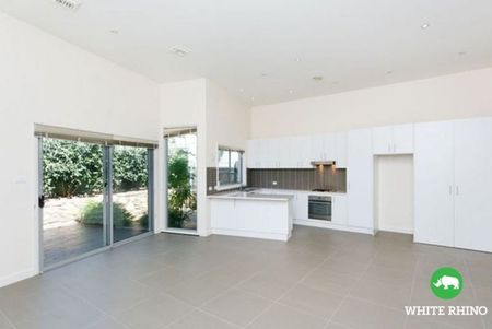 9/2-4 Cassidy Street, Queanbeyan - Photo 4