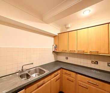 1 bedroom apartment to rent - Photo 4