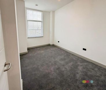 2 bedroom penthouse to rent - Photo 1
