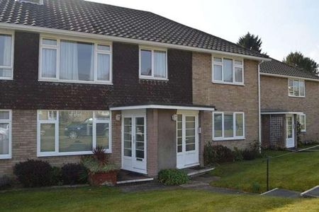 Charmouth Court, St Albans, AL1 - Photo 3