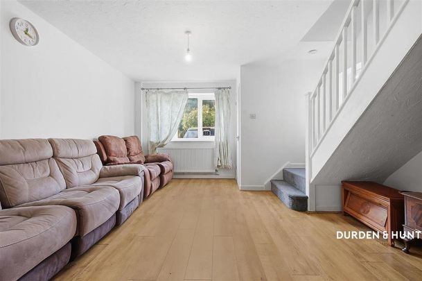 3 bedroom semi-detached house to rent - Photo 1