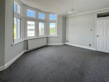 Bexhill Road, St Leonards, TN38 0AJ - Photo 2