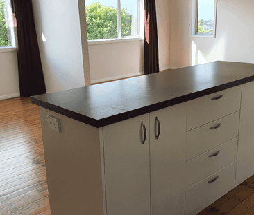 3 Bedroom, 1 Bathroom - Photo 5