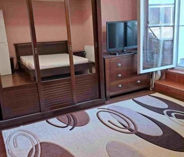 Inchiriez apartament 3 camere, Tg. Mures, langa Universitatea Dimitrie Cantemir - Fotografie 5