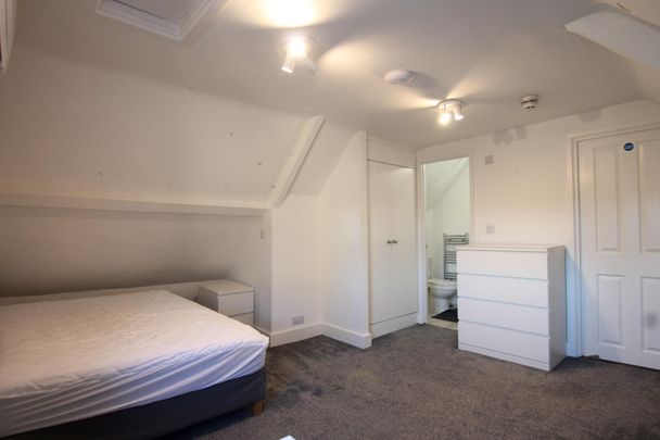 1 bedroom studio to rent Market Hill, Buckingham, Buckinghamshire, MK18 - Photo 1