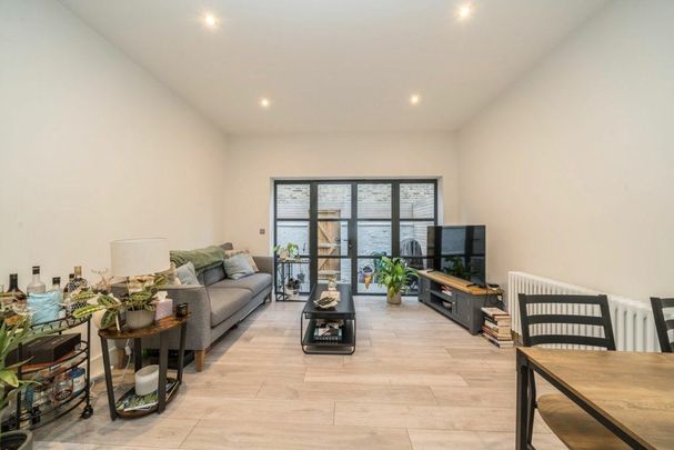 Brockley Road, Brockley, SE4 - Photo 1