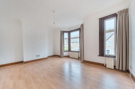 3 bedroom House To Let Total Size: 1159 SQ FT - Photo 5