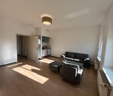 Helle 2-Zimmer-Wohnung, hochwertig möbeliert im 1. Obergeschoss - Foto 1