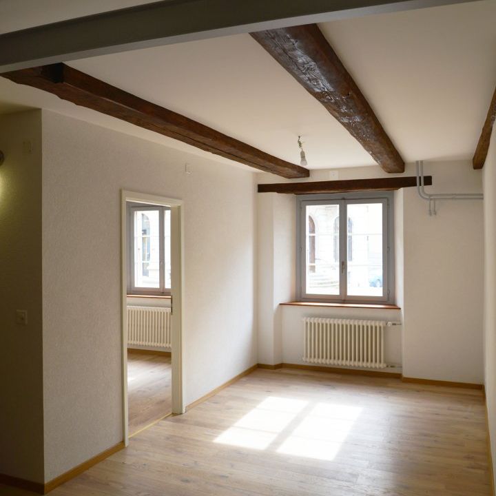 04547 - Appartement 2 pièces meublé - Charrière 19 - La Chaux-de-Fonds - Photo 1