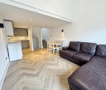 2 bedroom terraced house to rent - Photo 2