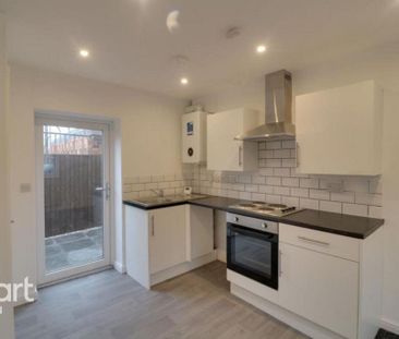 2 bedroom terraced house to rent - Photo 3