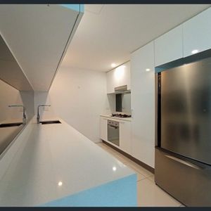 3 Beds and walking to Harbour Town - Photo 2