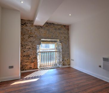 Healey Wood Road, Burnley - Photo 1