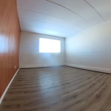 1 BDRM/1 BATH – 2315 7TH ST E – Available SEPT 1ST - Photo 1