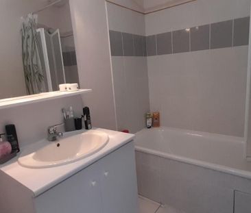 Location Maison 3 pièces 62m² BEAUNE LES MINES 87280 - Photo 4