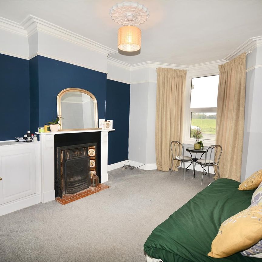 Strode Road, Clevedon, Clevedon - Photo 1