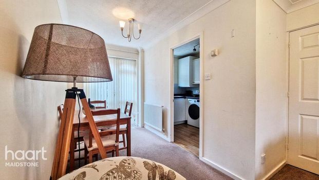 2 bedroom end of terrace house to rent - Photo 1