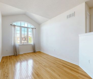 For Lease - 24 Accent Circle, Brampton, Ontario - Photo 4