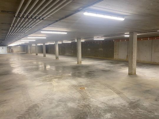 Nieuwbouw appartement met 3 slaapkamers en ruim terras - Photo 1