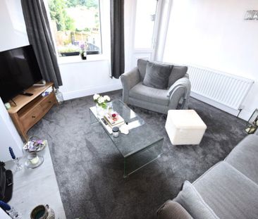 2 bedroom House in South View, Leeds - Photo 6