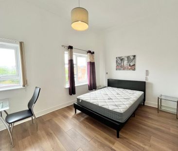 1 bedroom in a flat share to rent - Photo 4