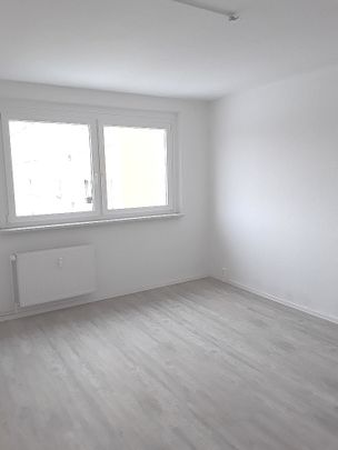 Wo das Leben so spielt… 3-Zimmer-Wohnung in Sanierung - Foto 1