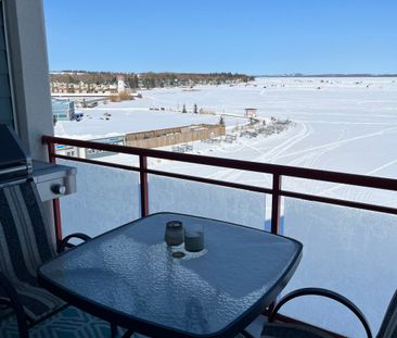 Sylvan Lake 1 BR FURNISHED Condo overlooking the water !! - Photo 4