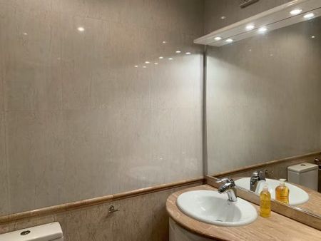 Carrer de Josep Estivill, Barcelona, Catalonia 08027 - Photo 2