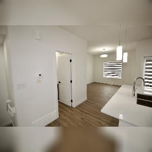 3 Bed 2.5 Bath Dbl Garage Balcony Townhouse For Rent Leduc - Photo 2
