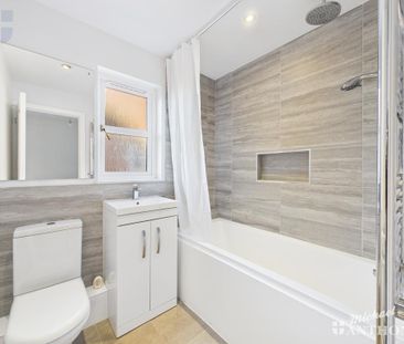 2 bedroom end of terrace house to rent - Photo 5