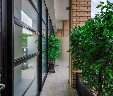 2 Bedroom Apartment To Let - Photo 2