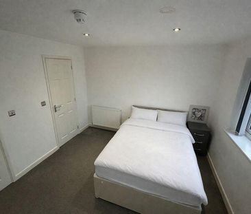 1 bedroom house of multiple occupation to rent - Photo 4