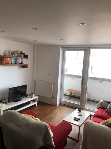 2 Bed Flat, Ramsgate Street, E8 - Photo 3