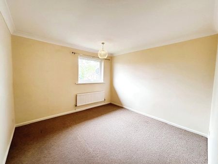 3 bedroom link detached house to rent - Photo 3