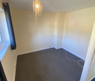 Fantastic 3 Bed Terraced House in Drayton - Photo 6