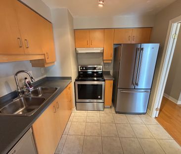 For Lease - 60 old mill Road Unit# 405, Oakville, Ontario - Photo 5