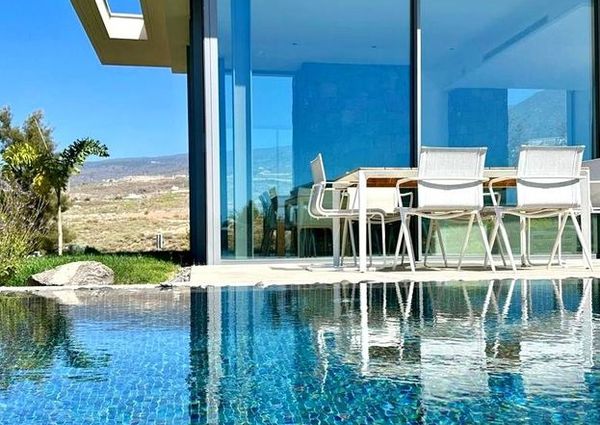 Luxury Villa for rent in Guía de Isora, Spain