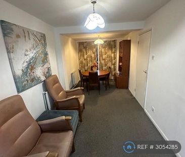 3 bedroom detached house to rent - Photo 3