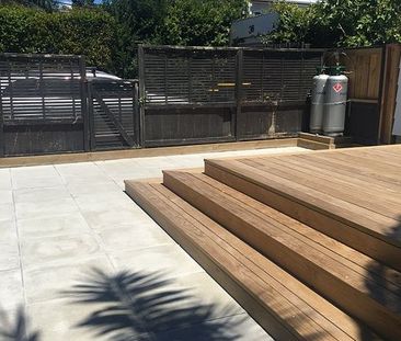 Modern standalone granny flat & private garden - Photo 2