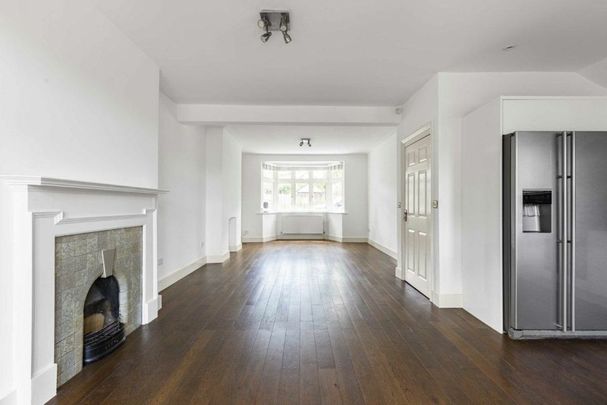 Tangier Road, Richmond, TW10 - Photo 1