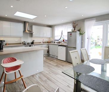 3 bedroom terraced house to rent - Photo 3
