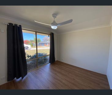 3 Newlyn Way, Coodanup, WA 6210 - Photo 4