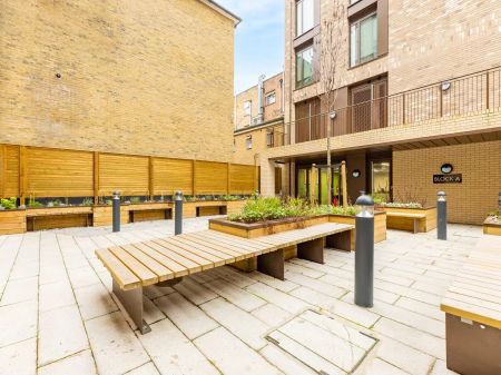 Silver Plus Studio - Photo 4