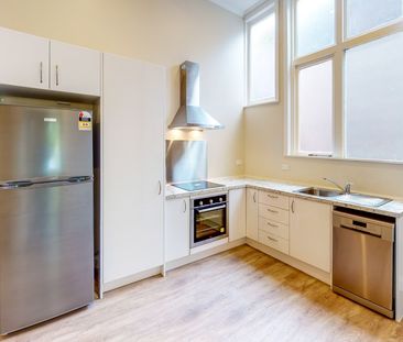 Modern Gem on the City Fringe! - Photo 3