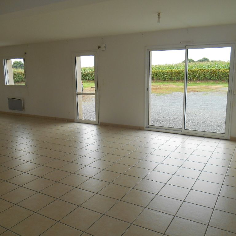 Location maison à Guiclan, 3 pièces 109.18m² - Photo 1