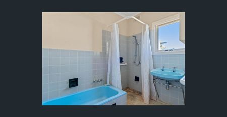 Home in Ingle Farm - 6 Month Lease Only - Photo 2